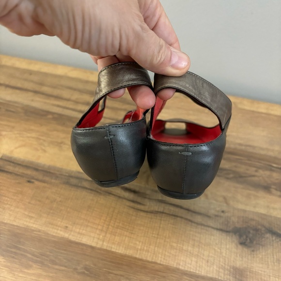 Pas de Rouge Silvia Peep Toe Low Wedge Leather Shoes Women's - Picture 9 of 12